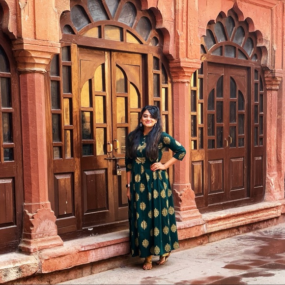 Green long kurta/ tunic - Picture 2 of 4